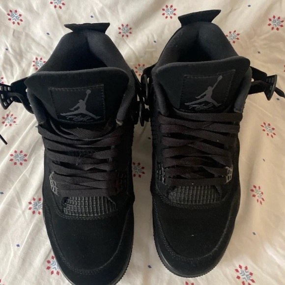 Jordan 4 Black cats